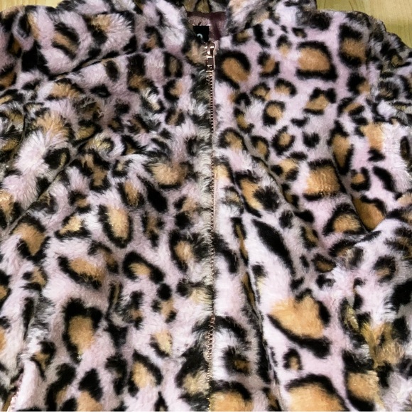 Girls Faux Fur Light Weight Jacket EUC and clean condition - Picture 2 of 6